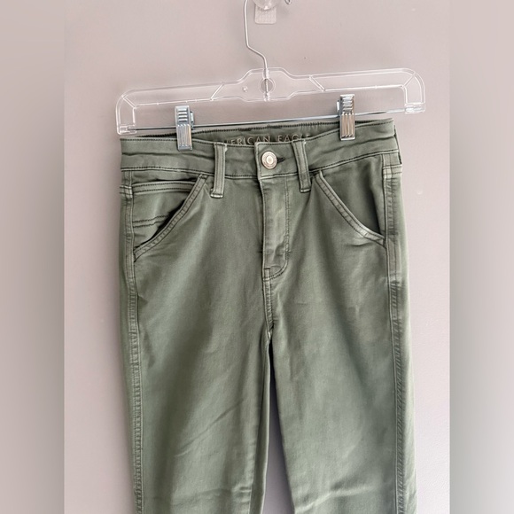 American Eagle Jean Jeggings Woman’s SZ 2 Army Green Skinny Stretch Casual Fall - Picture 2 of 10
